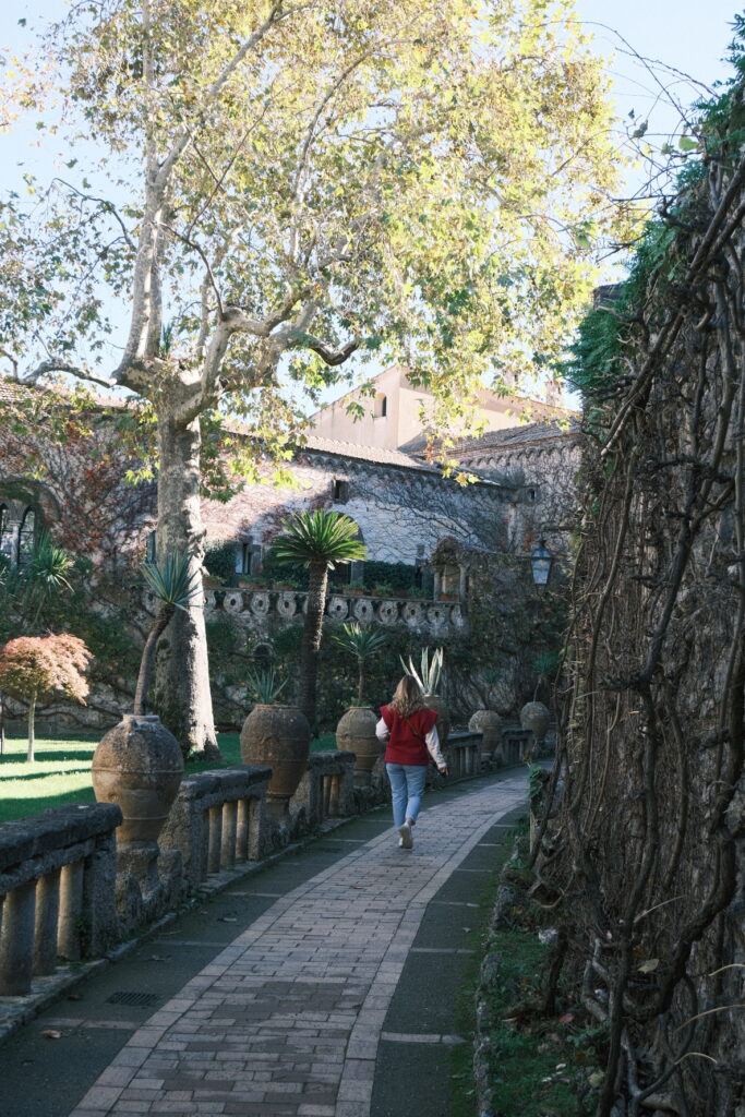 Walking into the garden of Villa Cimbrone