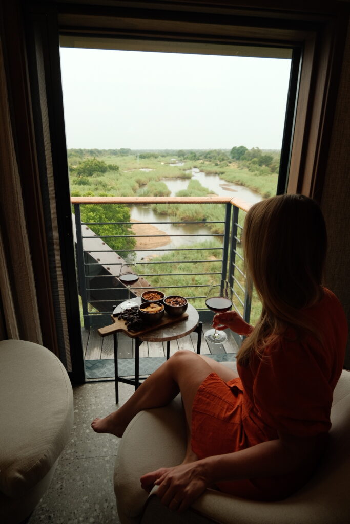 Apero-time in our Kruger Shalati suite