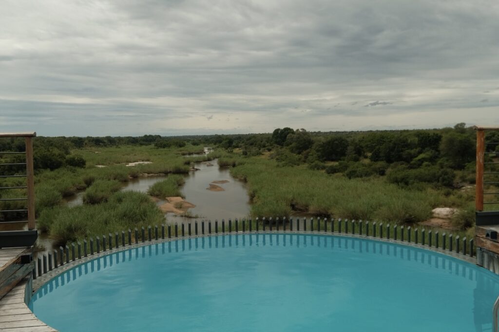 Hanging swimming pool of Kruger Shalati
